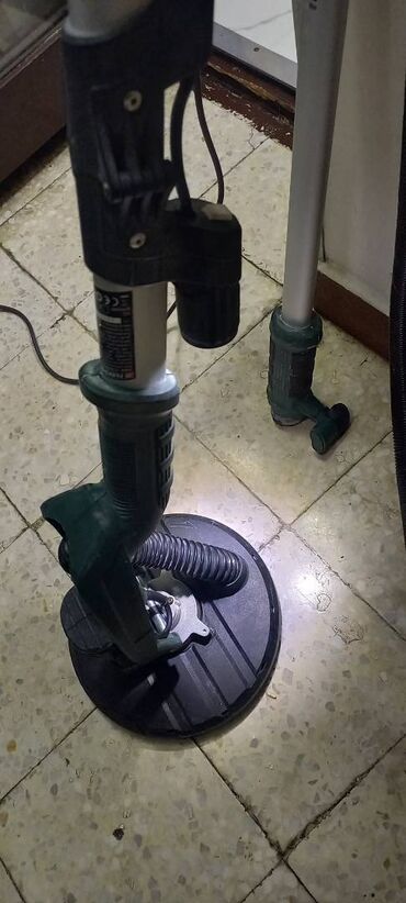 Ostali molersko građevinski alati i oprema: Na prodaju polovna žirafa Parkside PWDS 920 B2 za delove. Kupljena — 2