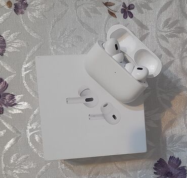 hisense f 35: APPLE Air pods pro 2 satılır 1 ay işlənib qiymət 350 manat