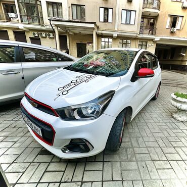 вариятка машина: Chevrolet Spark: 2016 г., 1 л, Бензин