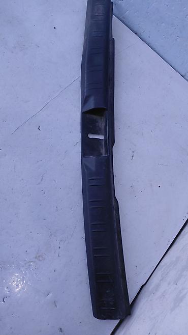 forester: Накладка крышки багажника Subaru, 2006 г., Б/у, Оригинал — 2