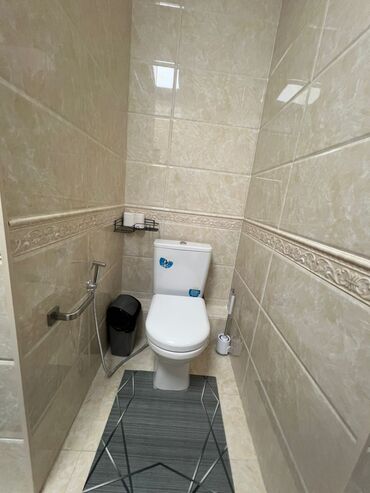 Посуточная аренда квартир: 4 комнаты, Душевая кабина, Постельное белье, Кондиционер — 29