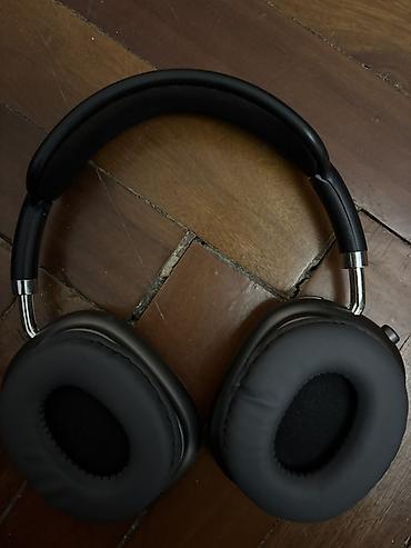 Qulaqlıq – simsiz over-ear modell - Rəng: qara/boz, mat metalik qulaq lalafo.az -da Qulaqlıq – simsiz over-ear modell - Rəng: qara/boz, mat metalik qulaq
