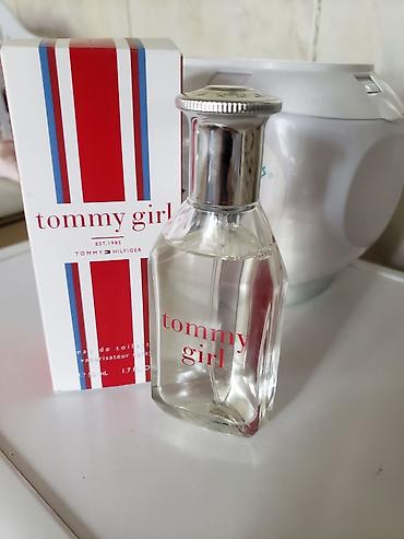 frag: Tommy Hilfiger Tommy Girl — туалетная вода-спрей для женщин. - Объем — 1