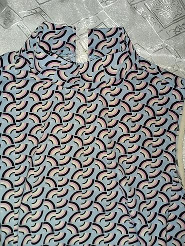 obuca bata: Ženska bezrukavna bluza sa rol-kragnom - Model: bez rukava, lagano — 2