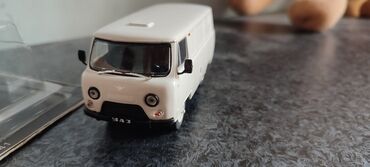 model teleb olunur 2020: UAZ 3741.
Deagostini 1:43 kolleksion model.
Qiymet: 25 Azn/manat