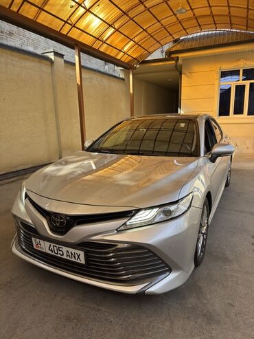 продажа хонда жаз: Toyota Camry: 2018 г., Автомат, Седан