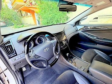07 2010: Hyundai Sonata: 2.4 l | 2010 il Sedan — 6