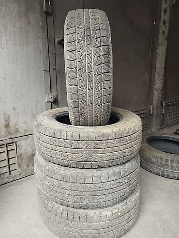 Шины 195 / 65 / R 15, Зима, Б/у, Комплект, Легковые, Корея, Roadstone