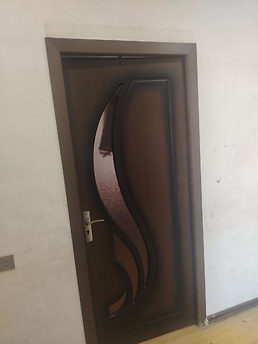 otağ qapisi: Qapı – daxili otaq qapısı - Material: taxta əsaslı (MDF/laminat tipli — 2