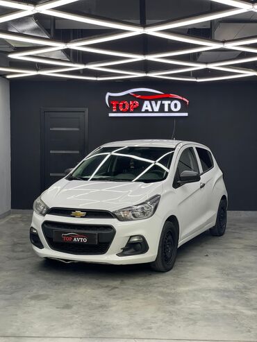 автомобили в рассрочку без первоначального взноса: Chevrolet Spark: 2017 г., 1 л, Вариатор, Бензин, Хетчбек