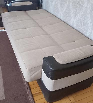 Komodlar: Kilim qonaq otagı dəsti.Eylül seriyasından.Bir iri və bir kiçik — 5