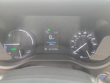 mini v: Toyota Sienna: 2022 г., 2.5 л, Вариатор, Гибрид, Минивэн — 5
