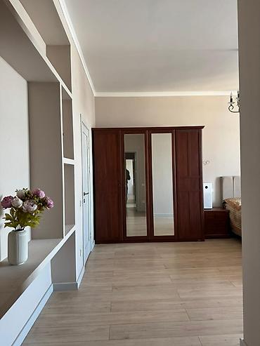 Продажа квартир: 5 и более комнат, 160 м², Индивидуалка, 3 этаж, Дизайнерский ремонт — 28