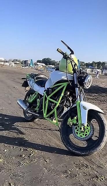 Motosikletlər: Suzuki — 3