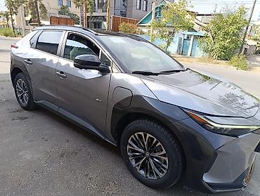 bz4: Toyota bZ4X: 2022 г., 0.1 л, Автомат, Электромобиль, Кроссовер — 2