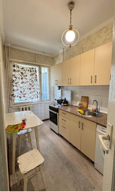 дом в районе филармонии: 2 комнаты, 47 м², Индивидуалка, 3 этаж, Косметический ремонт
