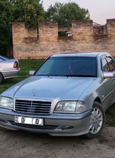 Avtomobil alışı: Mercedes-Benz 220: 2.2 l | 2000 il Sedan