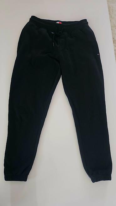 simic obuca: TOMMY JEANS muške trenerke – crne, veličina M, original - Model — 1