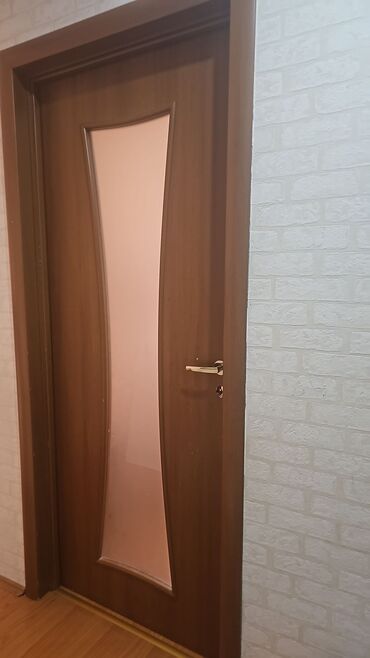 Furnitura və aksessuarlar: İşlənmiş Otaq qapısı Plintus ilə, Zəmanətsiz, Ünvandan götürmə