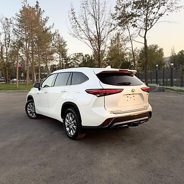 suv: Toyota Highlander: 2021 г., 2.5 л, Автомат, Гибрид, Внедорожник — 6