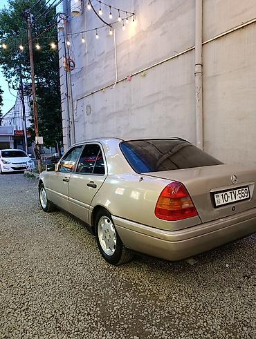 w202 duman: Mercedes-Benz C-Sinfi sedan (W202) - Kuzov: 4 qapılı sedan — 1