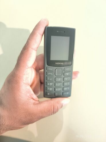 en ucuz laptop: Nokia 106, rəng - Boz