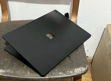 Ноутбуки: Ноутбук, Microsoft Surface, 8 ГБ ОЗУ, Intel Core i5, 13.5 ", Новый, Для несложных задач, память SSD