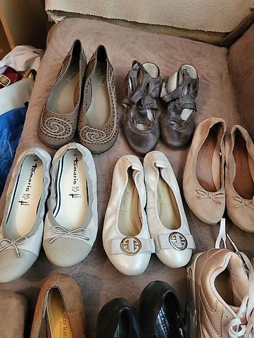 Baletanke: Ženska obuća i torbe – razni modeli Obuća: - Balerinke crne sa — 5