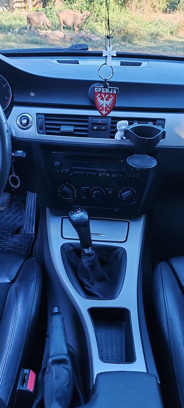 BMW: BMW 3 series: 1.9 l | 2005 г. Limuzina na lalafo.rs — 14 BMW: BMW 3 series: 1.9 l | 2005 г. Limuzina — 14