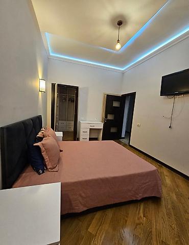 Mənzillər: 3 otaqlı, Yeni tikili, 178 kv. m — 9