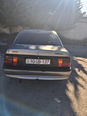 opel corsa b: Opel Vectra sedan - Model: Opel Vectra A - Korpus: sedan, gümüşü rəng — 1