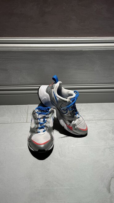 air jordan ayakkabı: Nike, Ölçü: 37.5, rəng - Boz, İşlənmiş