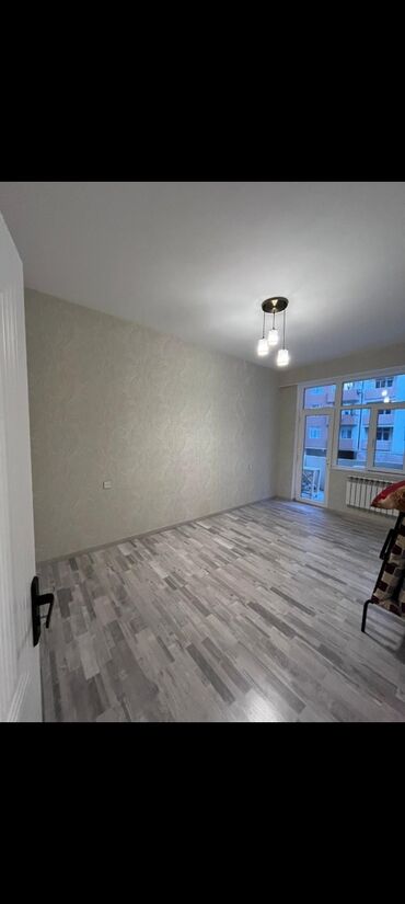 Uzunmüddətli kirayə mənzillər: Məkan: geniş və işıqlı mənzil (şəkillərə əsasən yeni təmirli — 5