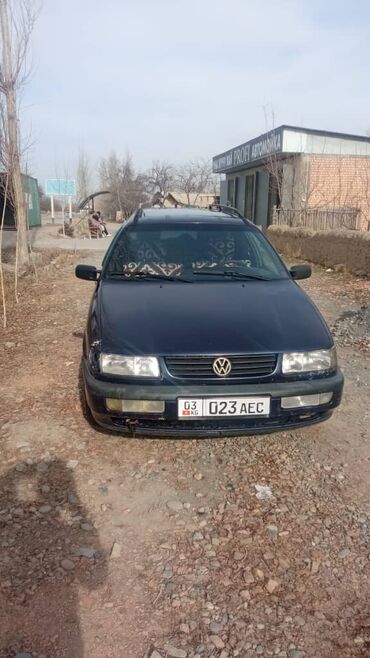 автомобиль пассат: Volkswagen Passat: 1996 г., 1.8 л, Механика, Бензин, Универсал