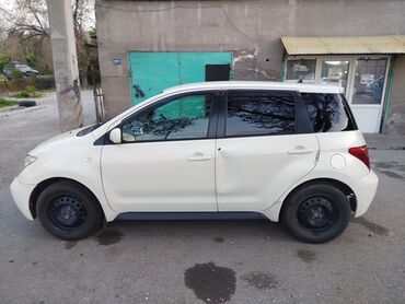 рав 4 2008: Toyota ist: 2003 г., 1.3 л, Автомат, Бензин