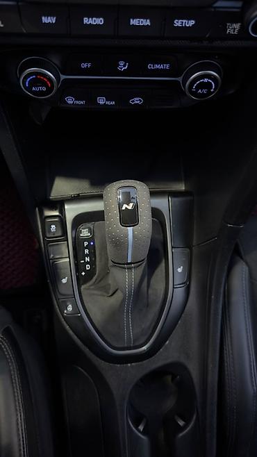 performance: Hyundai Veloster: 2020 г., Хэтчбэк — 8