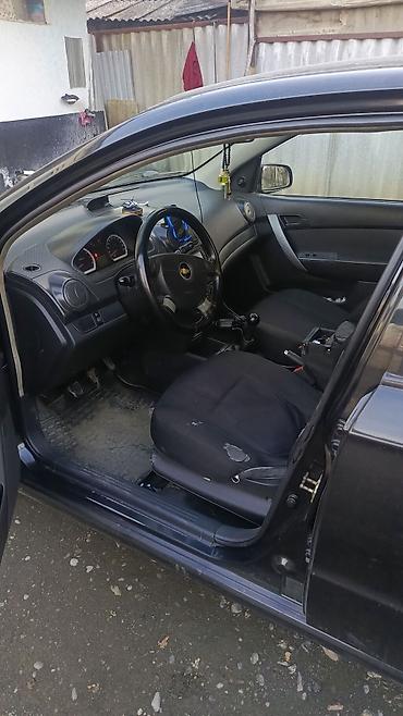 Chevrolet: Chevrolet Aveo sedan - Korpus: 4 qapılı sedan, qara rəng - Ban — 5