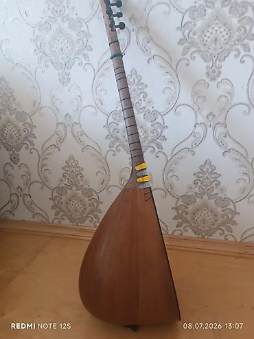 azerbaycan gitara mahnilari: Saz – klassik Azərbaycan xalq çalğı aləti - Korpus: təbii ağacdan — 4