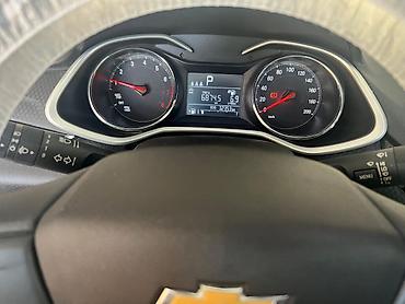 Chevrolet: Chevrolet Onix: 2020 г., 1 л, Автомат, Бензин, Седан — 10