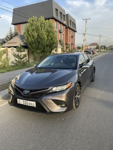 Toyota: Toyota Camry: 2018 г., Гибрид, Седан