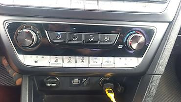 skoda rapid 2012: Hyundai Sonata: 2019 г., 2 л, Автомат, Газ, Седан — 5