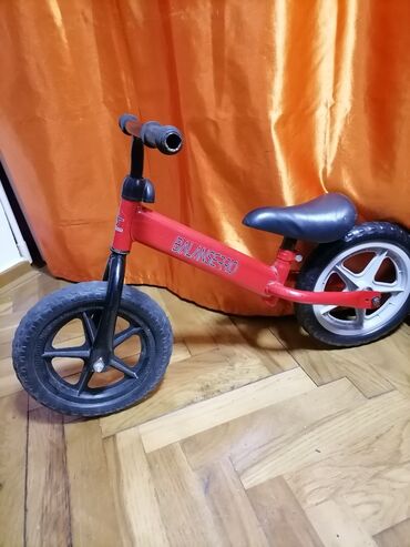 bicycle: Guralica za dete do 3 do možda 4 godine. Ispravna
 Mirjevo