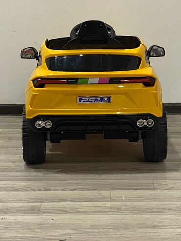 Uşaq üçün elektrik maşınları: Lamborghini Urus 12V uşaq maşını 😍 2 motor 40 kg çəki götürmə Aux -da lalafo.az — 8 Uşaq üçün elektrik maşınları: Lamborghini Urus 12V uşaq maşını 😍 2 motor 40 kg çəki götürmə Aux — 8