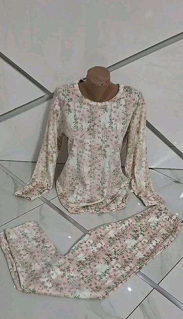 Pidžame: Plis pidzame 
Vel. L xl 2xl 3xl
Cena 1800din

T — 4