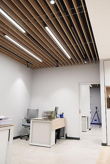 Другое освещение: Интерьерный подвесной линейный светильник! Черный корпус, цветовая at lalafo.kg — 10 Другое освещение: Интерьерный подвесной линейный светильник! Черный корпус, цветовая — 10