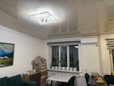 арендовать квартиру для офиса: 2 бөлмө, 43 кв. м, Сталинка, 1 кабат, Косметикалык ремонт