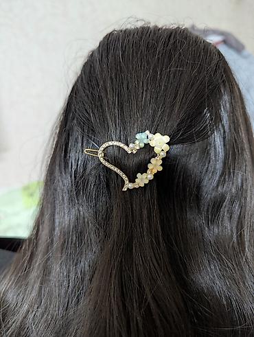 серьги золотые детские: Набор декоративных заколок для волос. Все по 70 сом. - Тип — 2