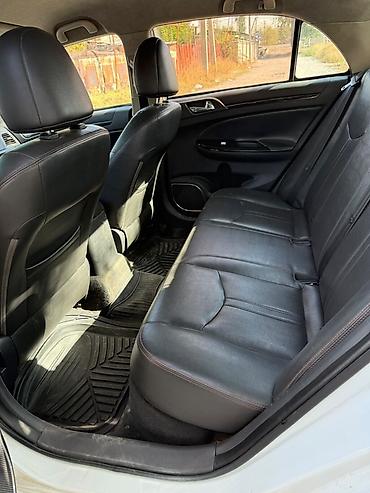 kaiyi e5: BYD E5: 2019 г., Электромобиль, Седан — 6