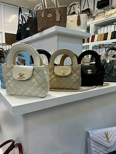balenciaga kopija: 3999 din
21x12
💋 — 4