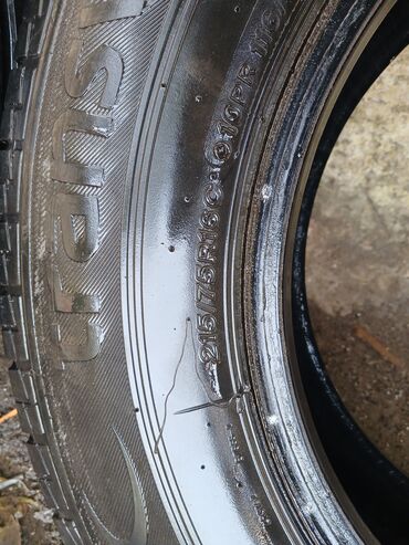 Təkərlər: İşlənmiş Şin Roadstone R 20